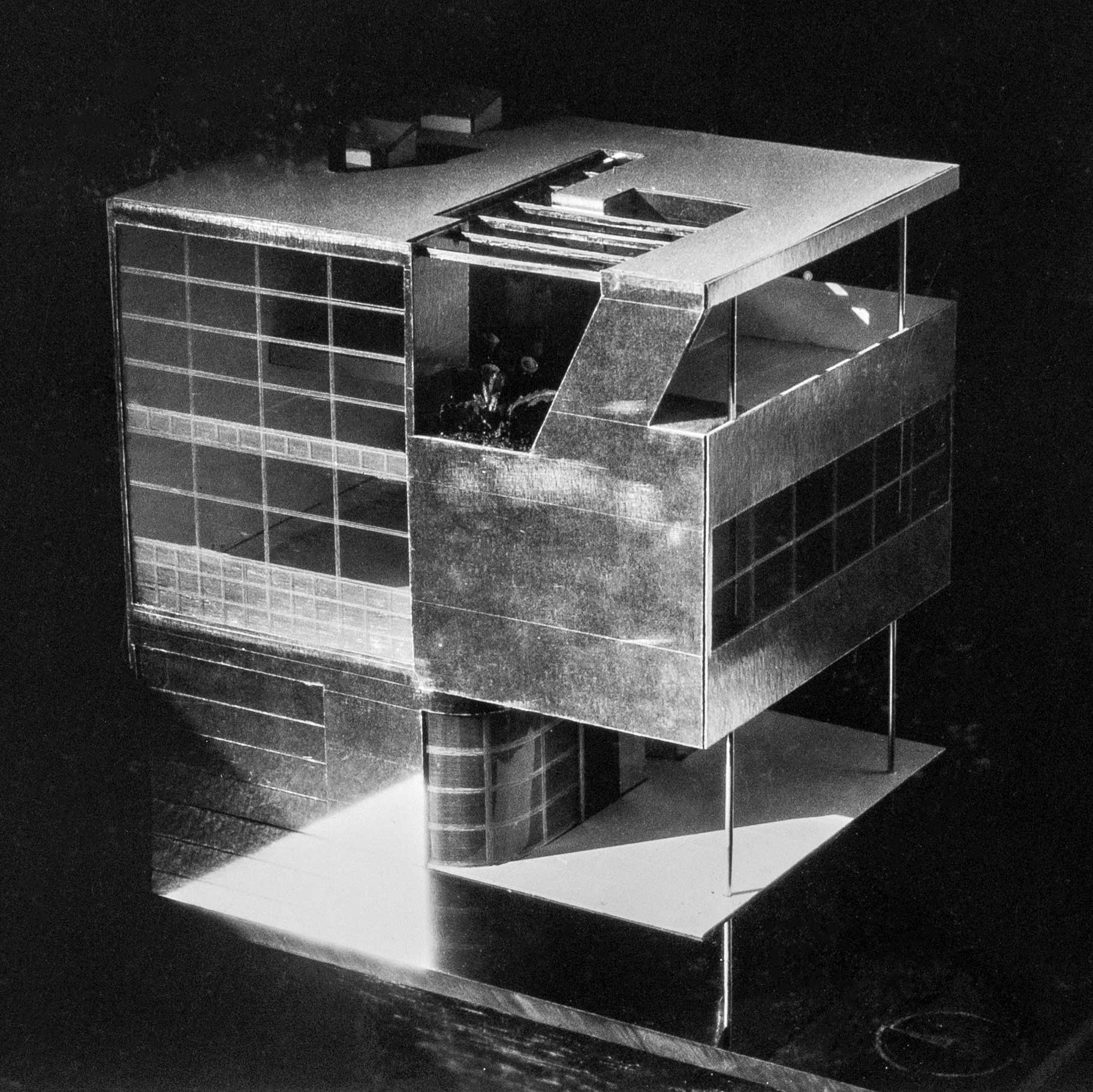 Process: Aluminaire House