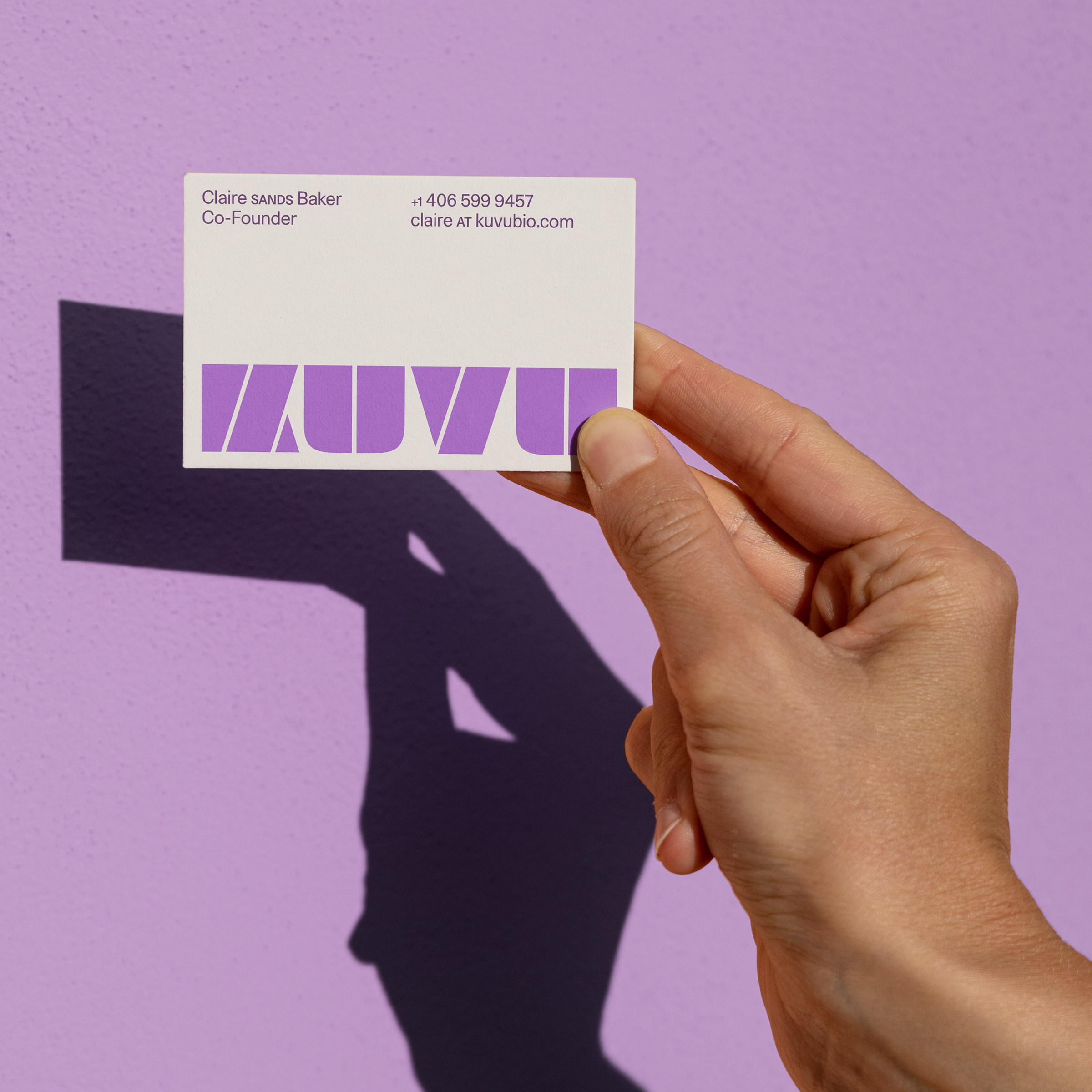 2023_01_KUVU_Mockup_BusinessCard
